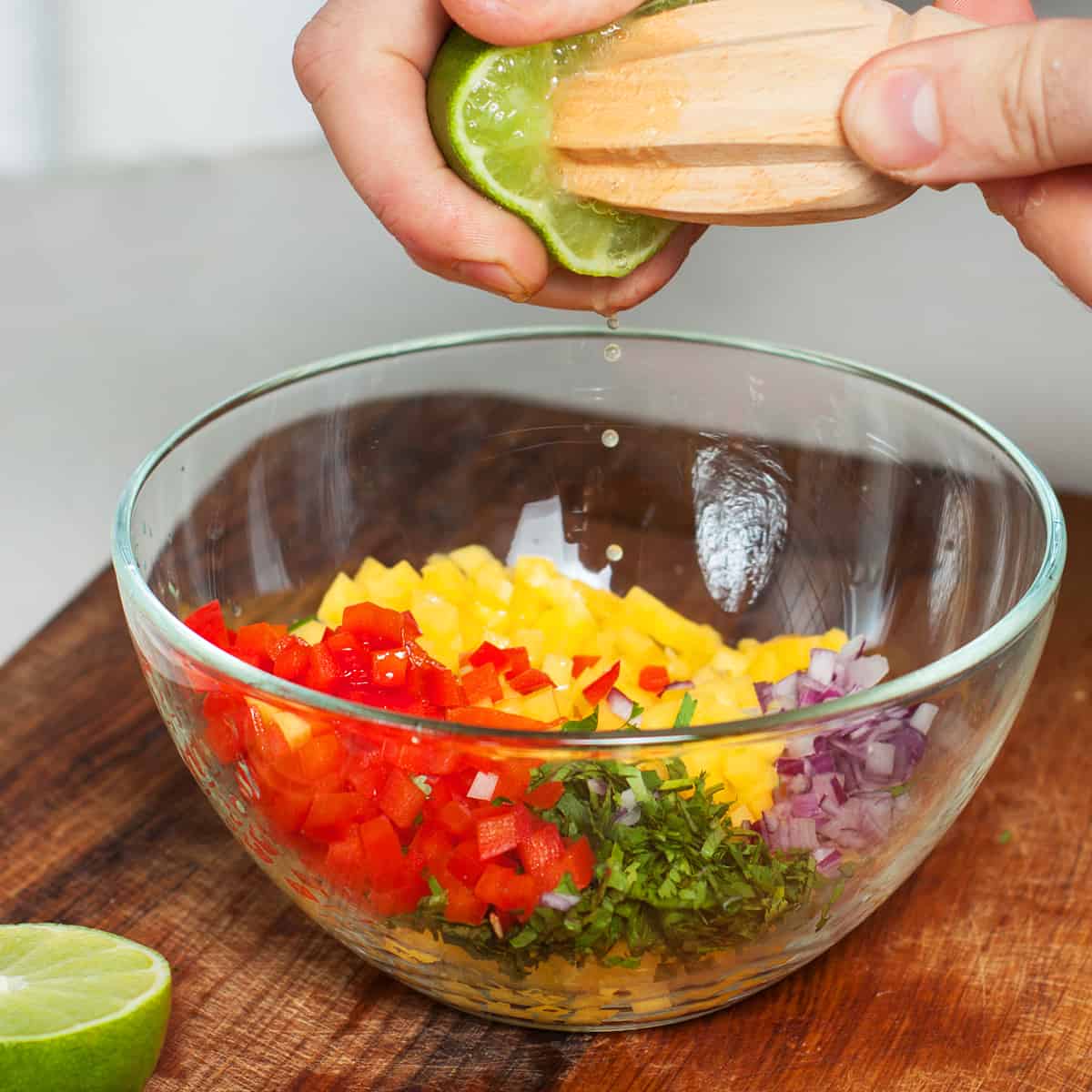 mango salsa recipe best easy healthy bell peppers red onion cilantro jalapeno spicy sweet