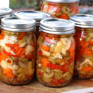 giardiniera recipe best authentic traditional chicago italian sandwiches muffuletta new orleans pickled vegetables canning