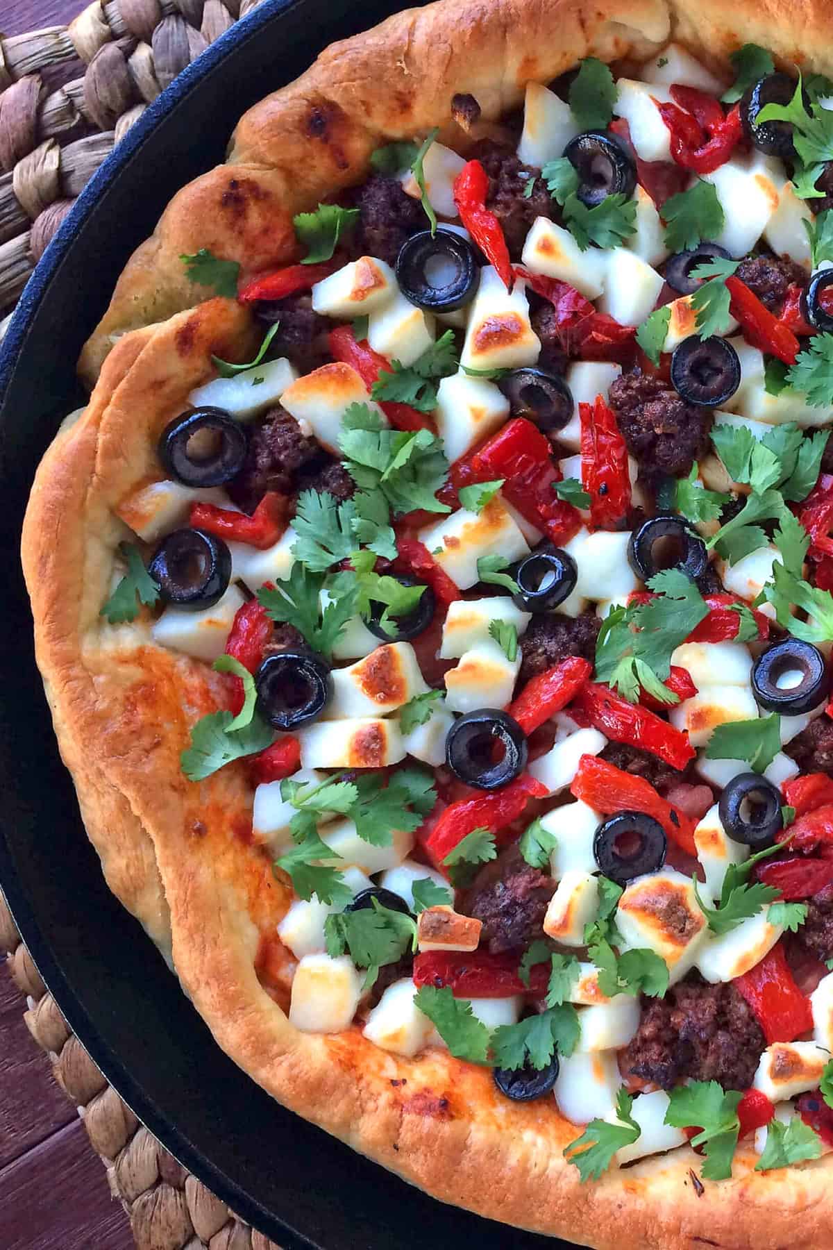 chorizo ​​picos receptas meksikietiško stiliaus alyvuogės skrudintos raudonosios paprikos alyvuogės queso fresco gilių patiekalų keptuvė