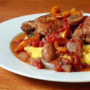 chicken cacciatore recipe Italian authentic classic bell peppers mushrooms polenta