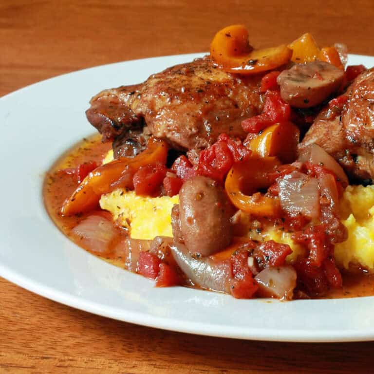 chicken cacciatore recipe Italian authentic classic bell peppers mushrooms polenta