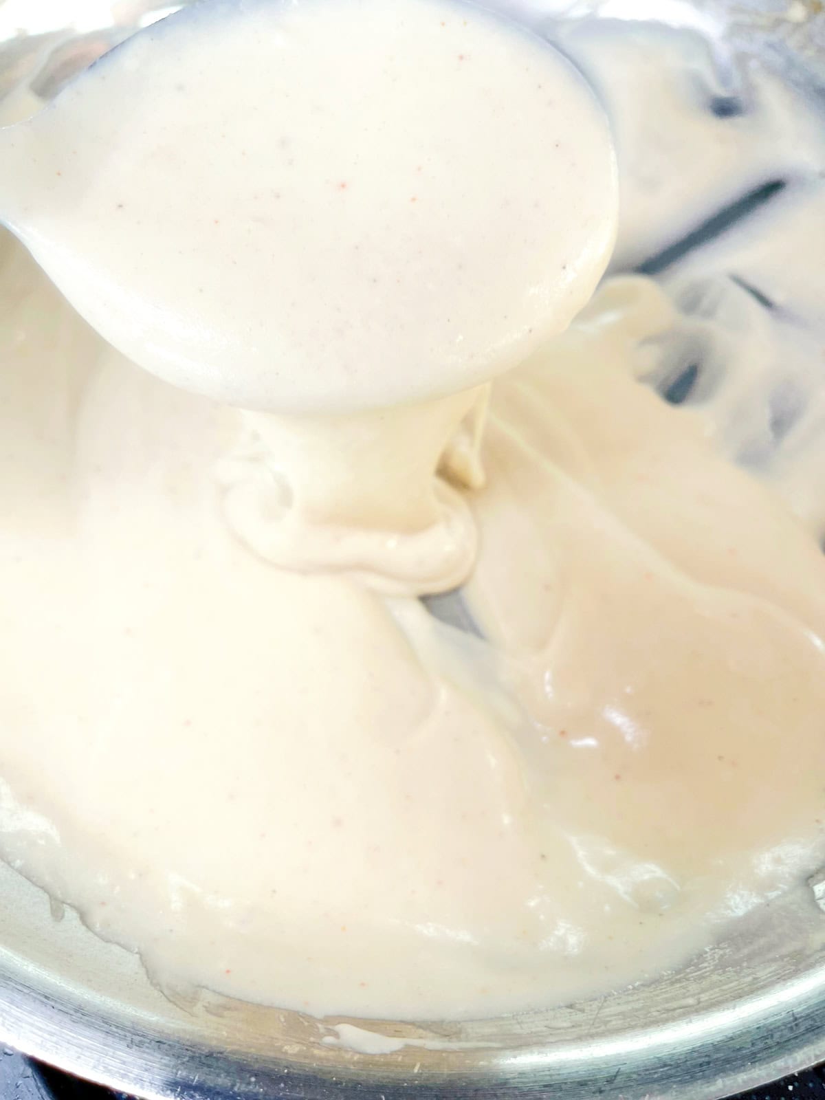 white gravy recipe homemade country sauce from scratch how to make american southern bacon grease sausage drippings chicken fried steak