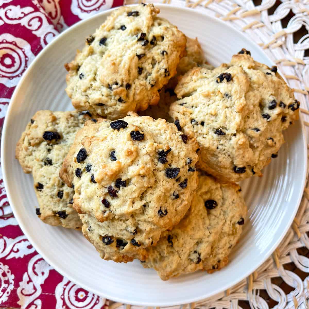 rock cakes recipe rock buns traditional authentic english british brighton harry potter scones dried currants candied peel mixed spice