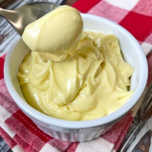 homemade mayonnaise recipe best easy French traditional authentic whole ingredients fresh food processor immersion blender fool proof
