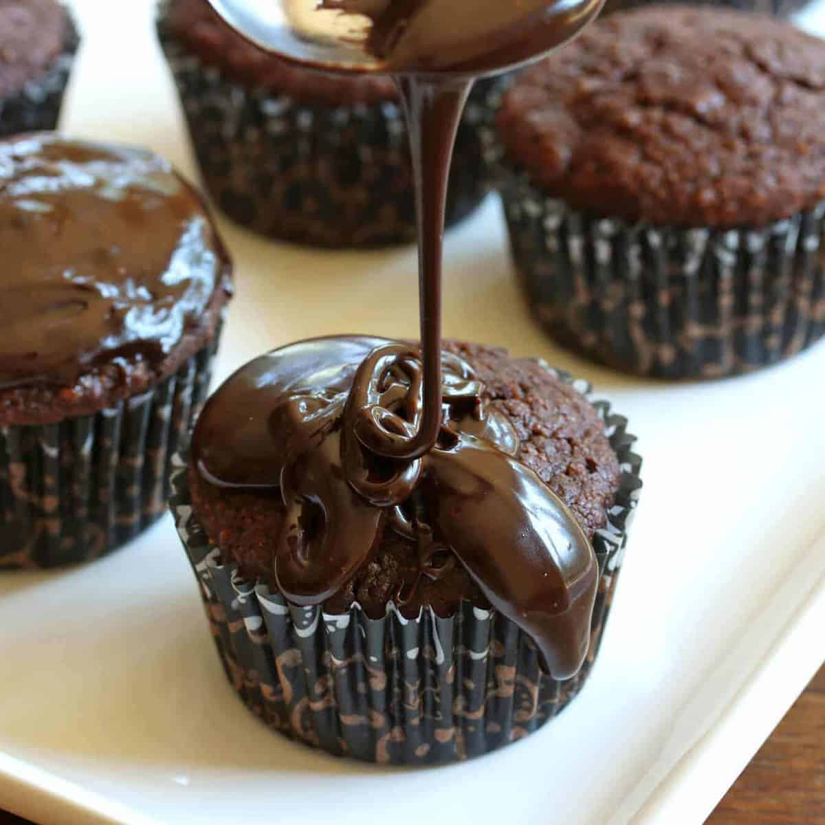 healthy chocolate cupcakes recipe whole grain coconut oil low sugar honey 